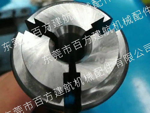 ���S���m